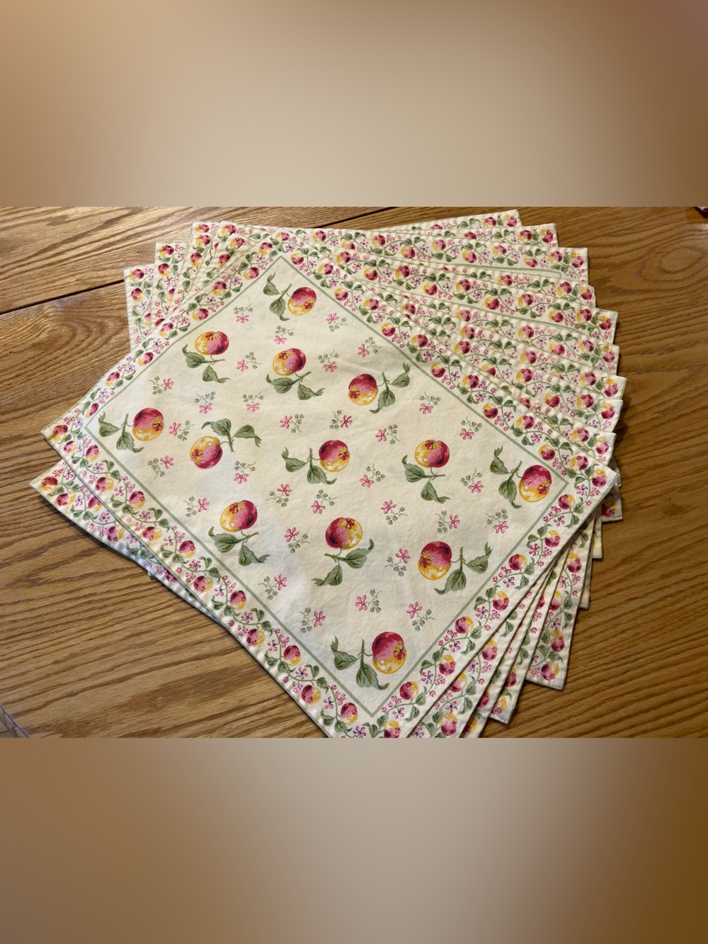 April Cornell new condition Apple Motif Cotton Placemats